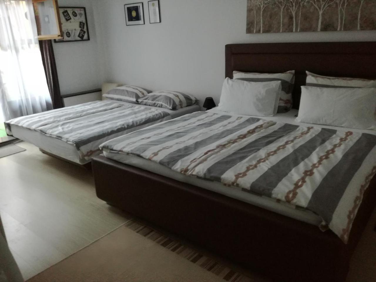Guesthouse Coco 슬라본스키브로드 외부 사진